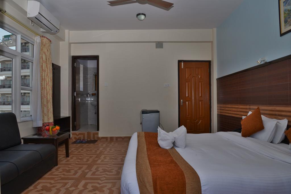 Hotel Point Pokhara Exterior photo
